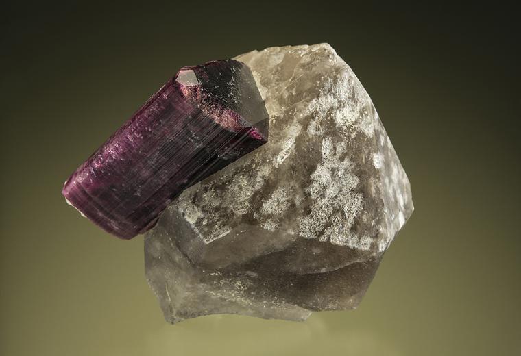 ELBAITE on QUARTZ var. Smoky